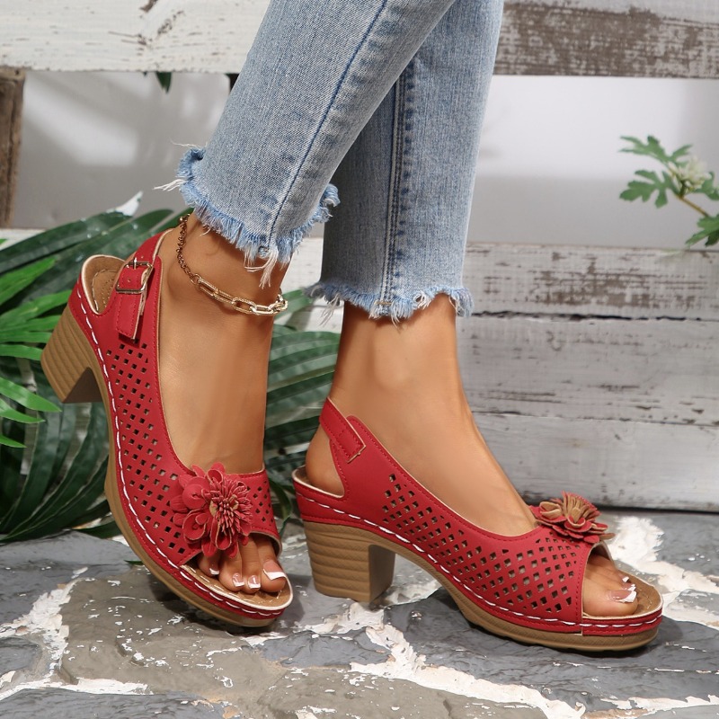 صنادل نسائية بكعب سميك صيف 202 - مراجعة Ankle Strap Attachment وسعره