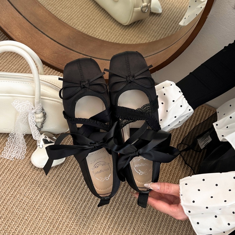 أحذية نسائية كاجوال جديدة لربي - مراجعة Ankle Strap Attachment وسعره